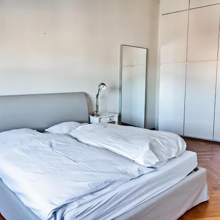 Viale Argonne 3 -